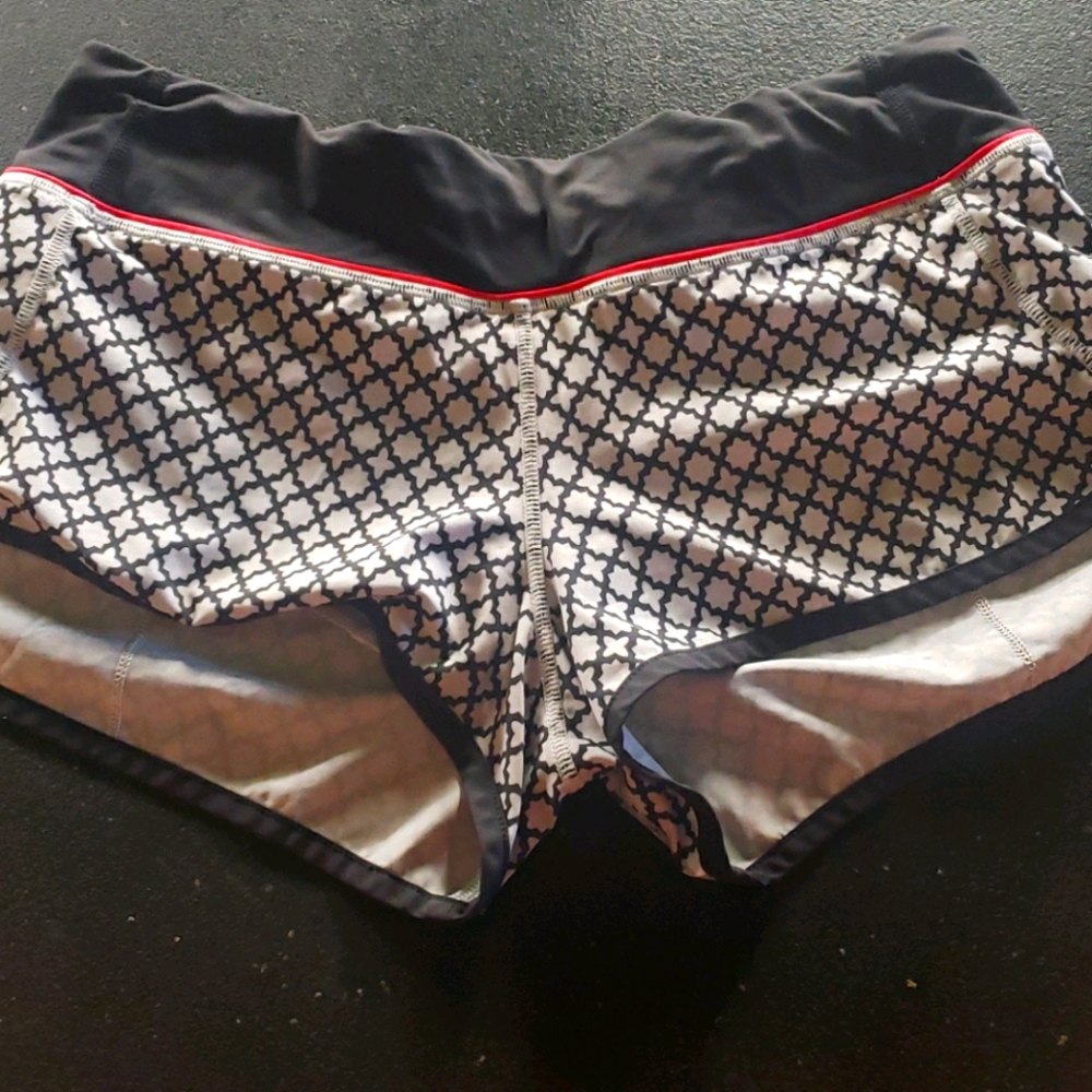 Lululemon Shorts 2"